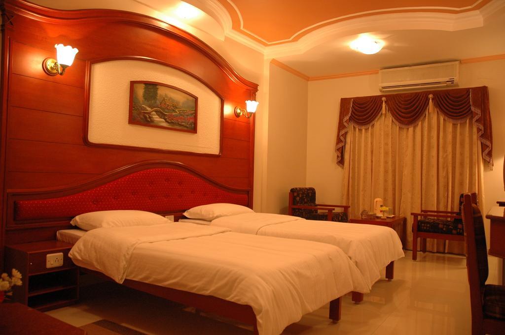 Hotel Gnanam Thanjavur Exterior foto