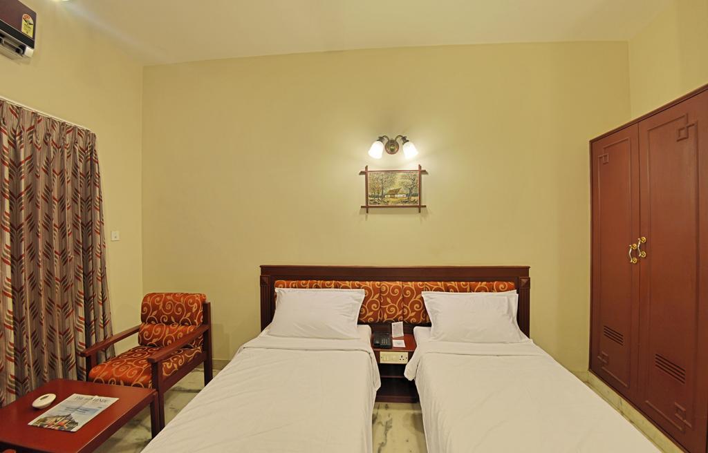 Hotel Gnanam Thanjavur Exterior foto